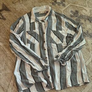 Pink rose striped button up top